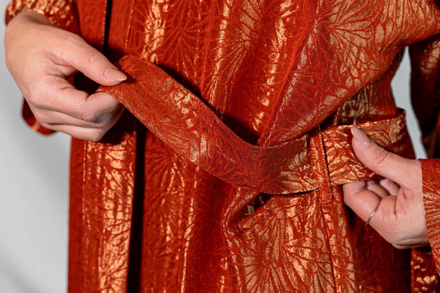 juri-carissimi-kimono-orange-flowers-shiny-unisex-cintura juri-carissimi-kimono-orange-flowers-shiny-unisex-cintura