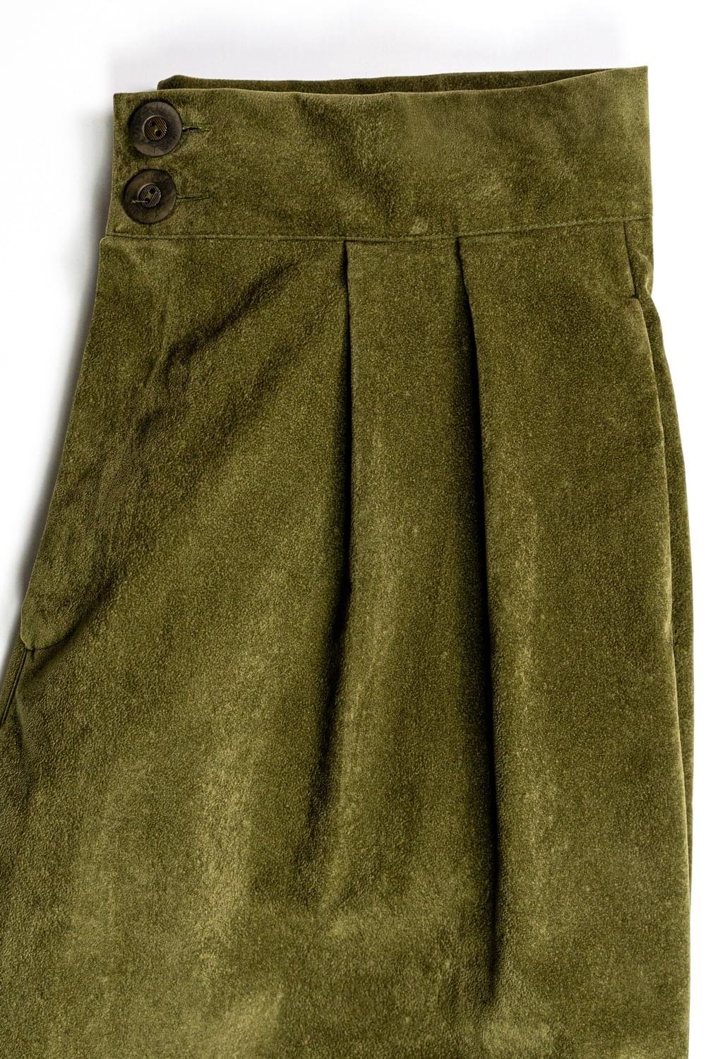 juri-carissimi-pence-pantalone-abito-rever-moss juri-carissimi-pence-pantalone-abito-rever-moss