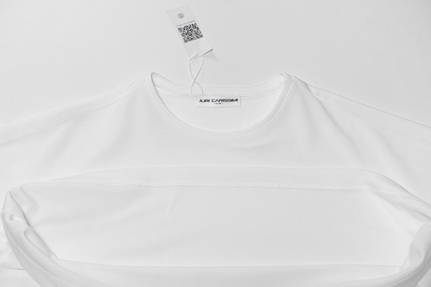 juri-carissimi-t-shirt-oversize-bianca-cotone-premium-colletto juri-carissimi-t-shirt-oversize-bianca-cotone-premium-colletto