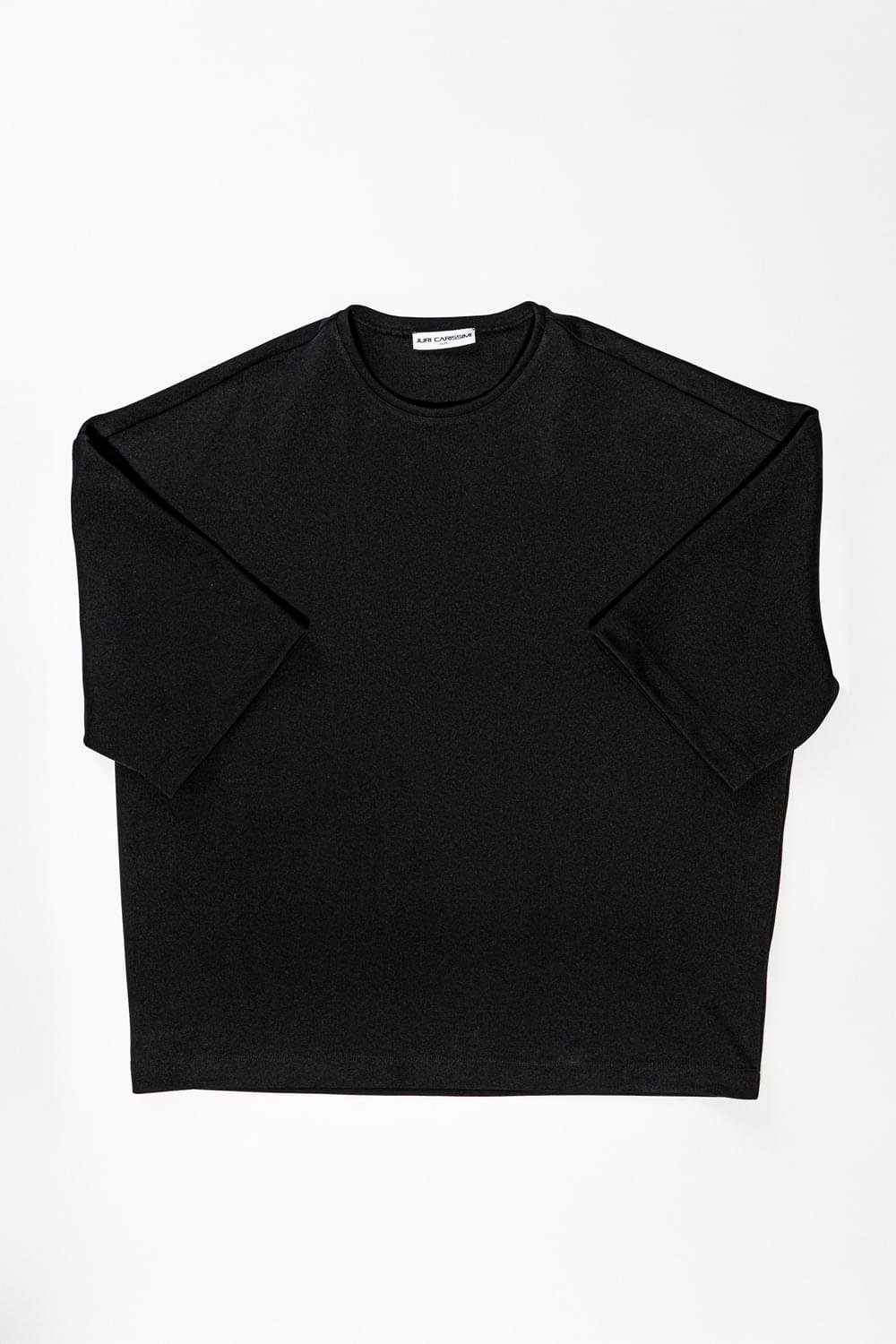 juri-carissimi-t-shirt-oversize-nera-cotone-premium-fs juri-carissimi-t-shirt-oversize-nera-cotone-premium-fs