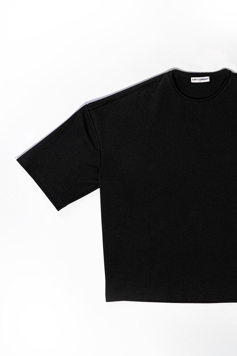 juri-carissimi-t-shirt-oversize-nera-cotone-premium-manica juri-carissimi-t-shirt-oversize-nera-cotone-premium-manica