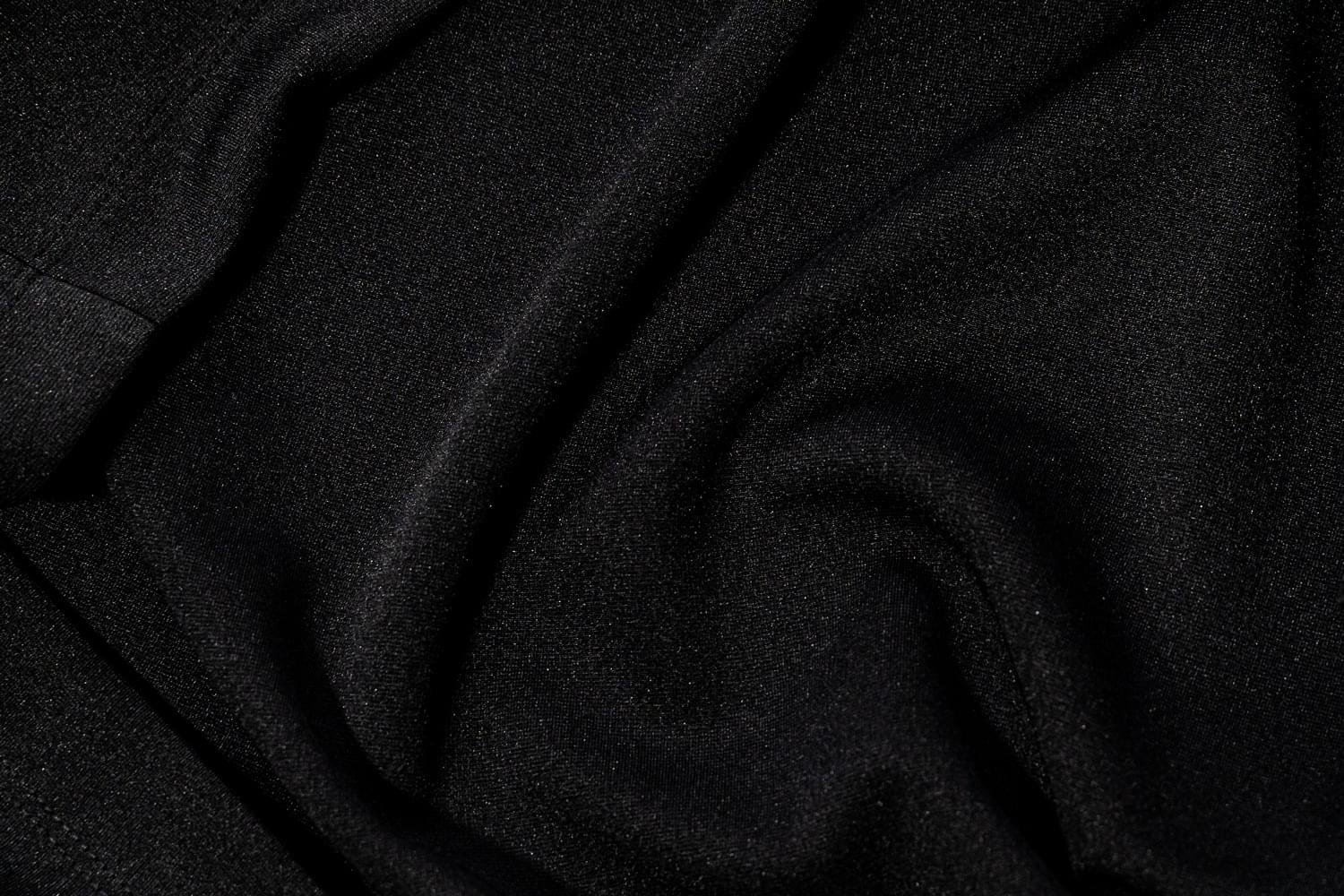 juri-carissimi-t-shirt-oversize-nera-cotone-premium-texture juri-carissimi-t-shirt-oversize-nera-cotone-premium-texture